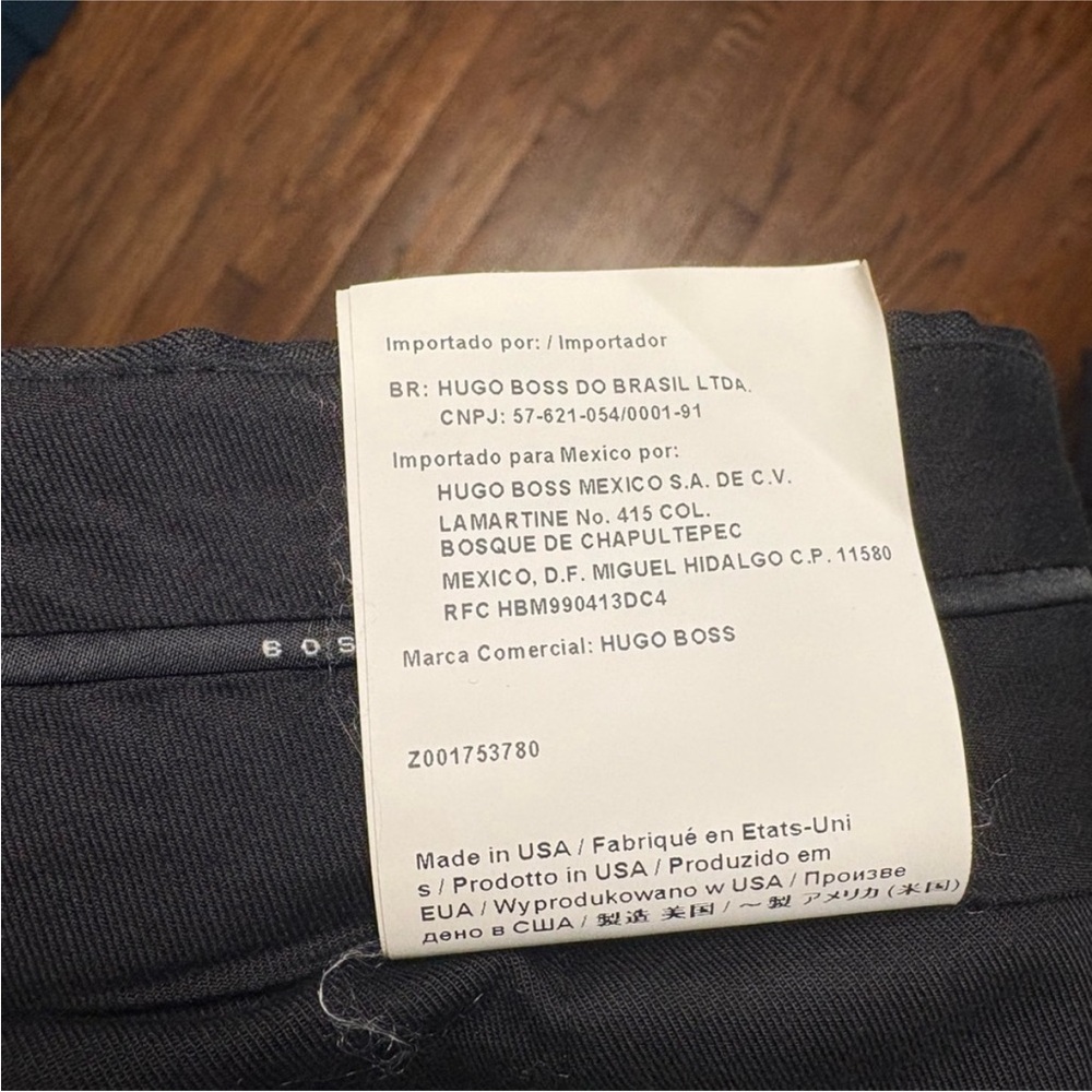 48L Hugo Boss Suit - Picture 11 of 12